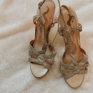 Wedged sandals